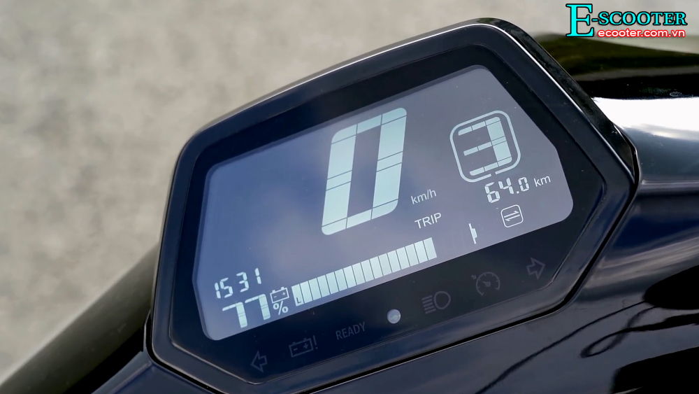 đồng hồ Scooter điện soco Cux Ducati 2021